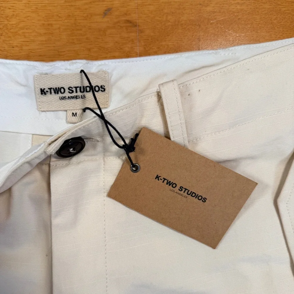 *NWT* K-Two Studios‎ Cream Ripstop Wide Leg Cargo Pants Mens Medium